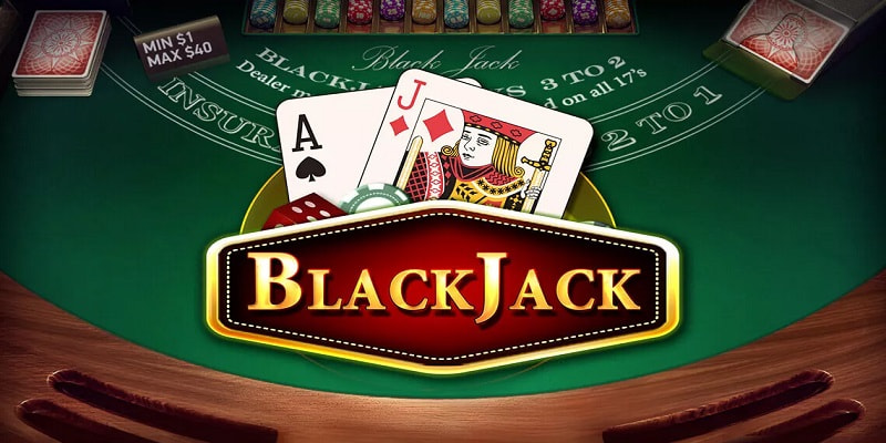 VIP members discussing blackjack bankroll management tricks during a JLBET training session.